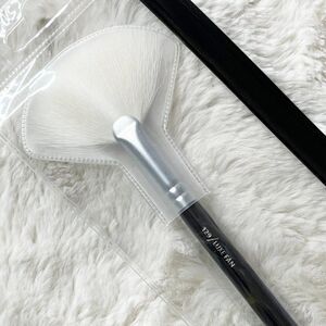 🔮 5/$25 Zoeva 129 Luxe Fan Brush‎